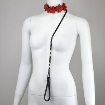 Liebe Seele - Flower Collar met Rode Bloemen en Zwarte Steentjes - Origineel - Import uit Japan