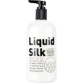 Liquid Silk - Sex Lube - Hybride Glijmiddel - Veilig voor Condooms - Ook voor Massage - 500 ml