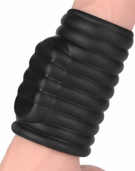 LoveToy - Wave Knights Ring - Vibrerende Penis Sleeve - &Oslash; 3,7 cm - Zwart