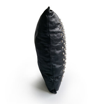 Black Label - BDSM Nightmare - Lederen Kussen met Metalen Spikes