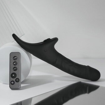 Strap-On-Me - Multi Orgasm Realistische Dildo - Strapless Strap-on met Flapper Technologie - Zwart - X-Large