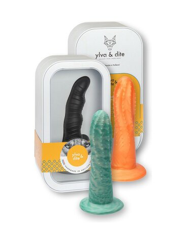 Ylva & Dite XL Dildo HELIOS - metallic zwart/grijs