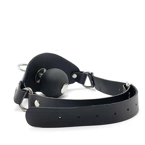 Black Label - Siliconen Ball Gag met Lederen Band en O-ring aan voorkant - Zwart