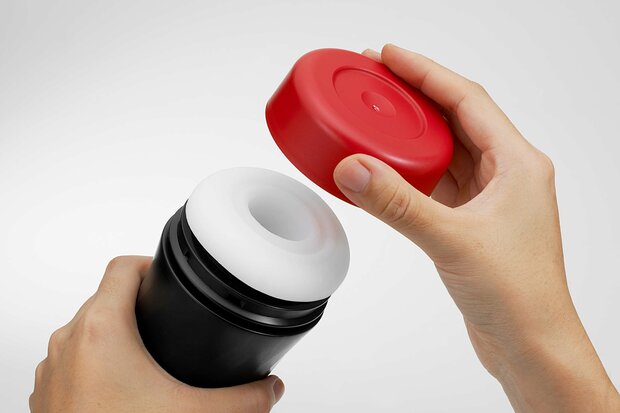 Tenga - Air-Tech Twist Masturbator - Tickle - Zwart/Rood