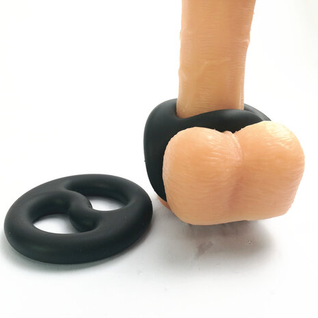 Brutus - Yin-Yang - Cockring - Silicone Cock And Ball Ring