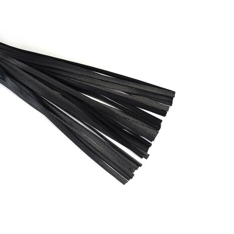 Liebe Seele - Victorian Garden - Kleine Flogger - Vegan Vriendelijk - Rood/Zwart
