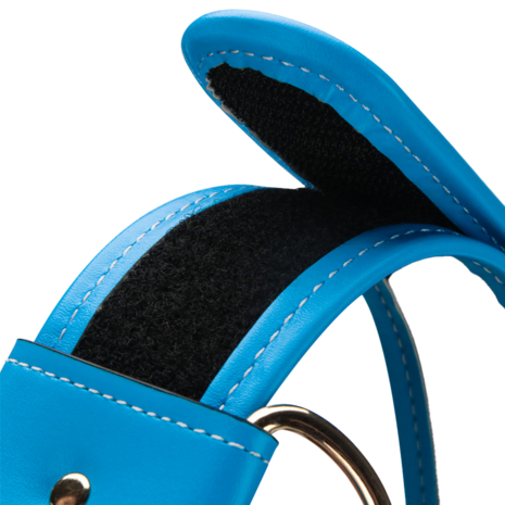 LoveToy - Ingen - Vibrerende Strap-on Set - Lengte 24 cm - Lichte Huidskleur - Maat XS/S/M