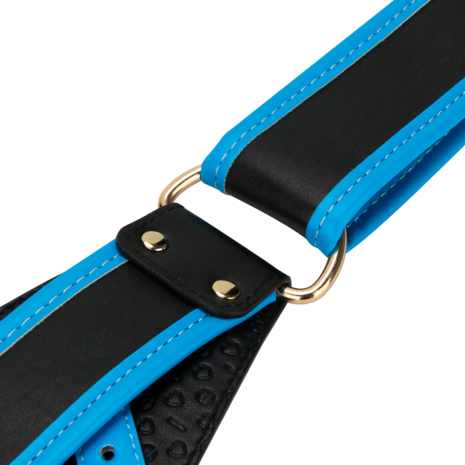 LoveToy - Ingen - Vibrerende Strap-on Set - Lengte 24 cm - Lichte Huidskleur - Maat XS/S/M