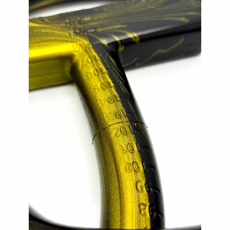 Kiotos - Monstar Cox Snakemaster - Lange Anaal Dildo - Zwart/Goud - Maat XXL
