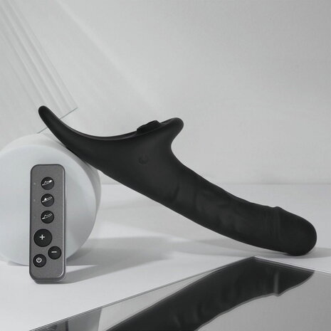 Strap-On-Me - Multi Orgasm Realistische Dildo - Strapless Strap-on met Flapper Technologie - Zwart - Large