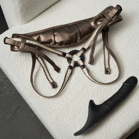 Strap-On-Me - Multi Orgasm Realistische Dildo - Strapless Strap-on met Flapper Technologie - Zwart - Large