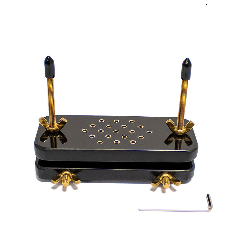 Black Label - Ball Crusher met Spikes - Zwart/Goud