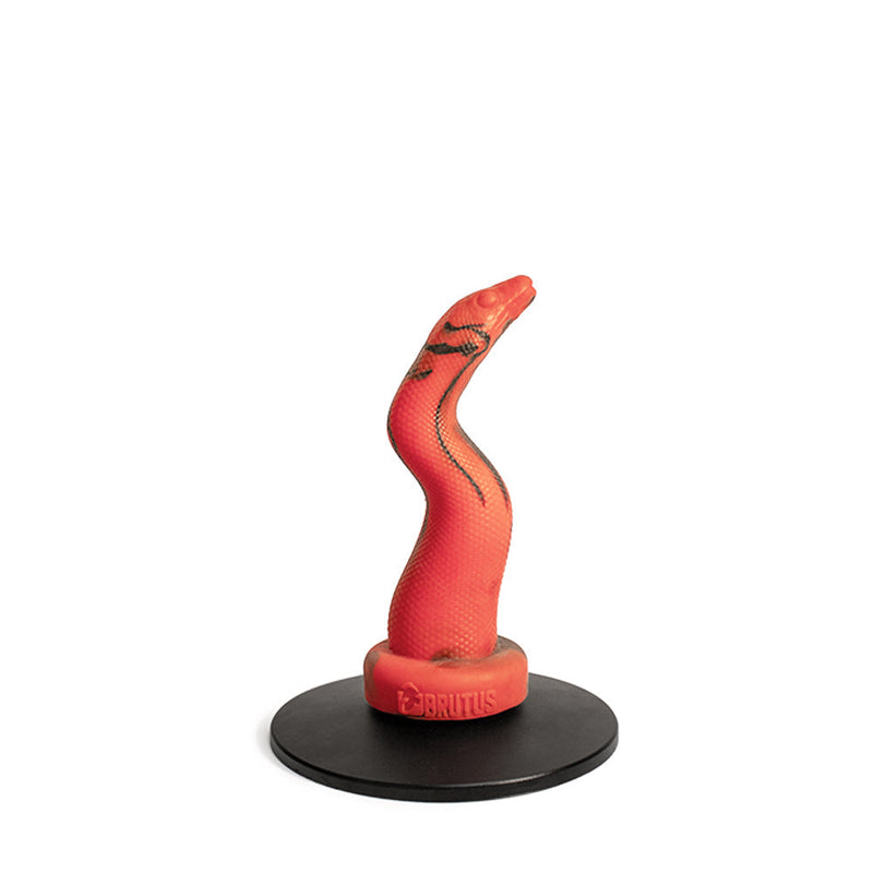 Brutus Nightmare - Asssss Sneek - Extra Lange Anaal Dildo met Vac-U-Lock - Rood/Zwart