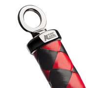 RISE - Lange Flogger met Harde Lederen Strengen - Zwart/Rood