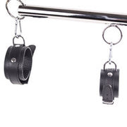 Kiotos Leather - Spreidstang - Spreader Bar met 4 Pols- en Enkelboeien van Kunstleer - zwart