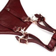 Wine Red Forced Orgasm Harnas Belt - gedwongen orgasme riem
