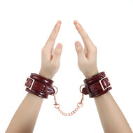 Liebe Seele - Wine Red Lederen polsboeien met rosé gouden ketting - exclusief en luxe ontwerp