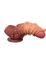 LoveToy - XXL Extreme Dildo met Touw Motief - Lengte 24.5 cm - Bruin/Lichte Huidskleur