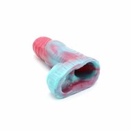 Kiotos Monstar 07 - Penis Sleeve - Penisverlenging - Met Ball Stretcher Opening - Diameter Ø 50 mm - Siliconen - Roze/Blauw