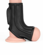 LoveToy - Ridge Knights Ring - Vibrerende Penis en Scrotum Sleeve - diameter 2.8 cm - Zwart