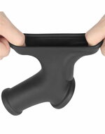 LoveToy - Silk Knights Ring - Vibrerende Penis en Scrotum Sleeve - diameter 2.8 cm - Zwart