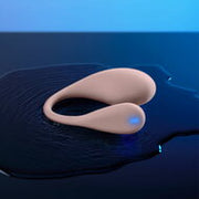KIIROO - Spot - Draagbaar Interactief Vibrerend Eitje - Kiss Me - Roze