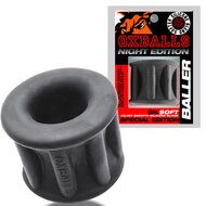 Sport Fucker - Baller - Cockring en Ballstretcher - Night Edition - Siliconen/TPR - Zwart
