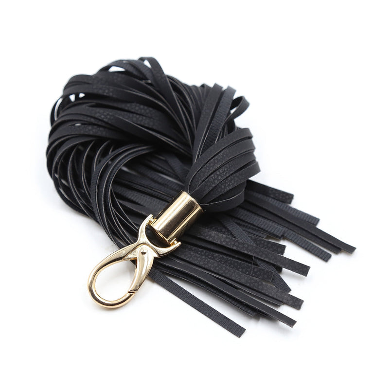 Smart Moves - Flogger aan Karabijnhaak - 32 cm - Zwart-Erotiekvoordeel.nl