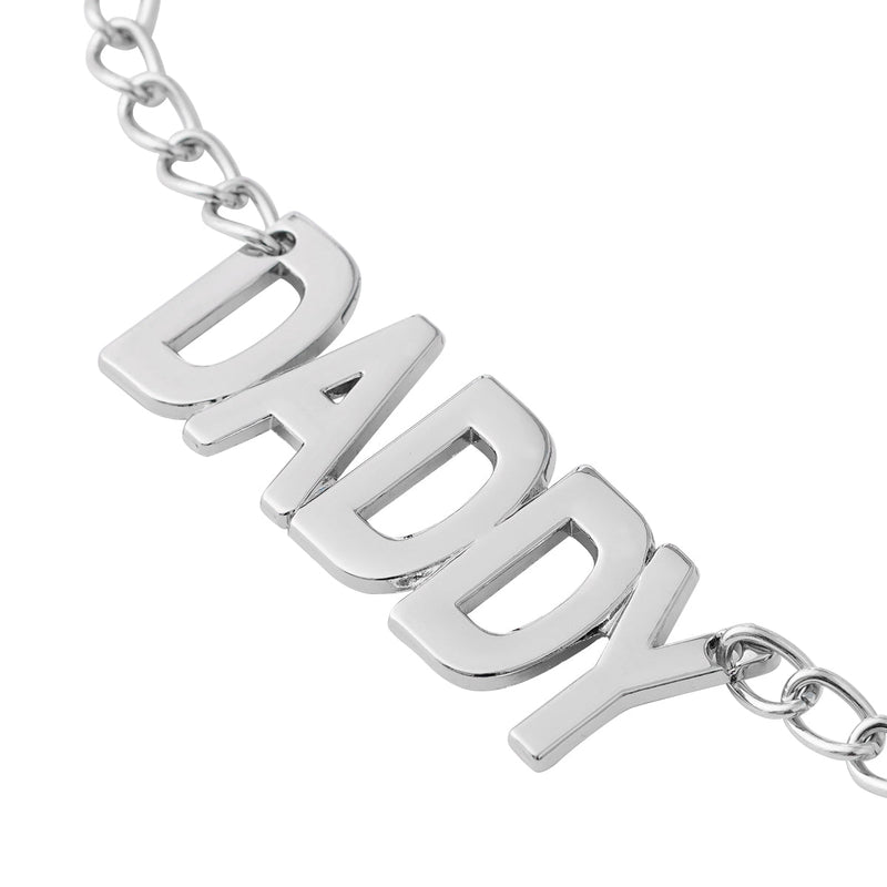 Smart Moves - Tepelklemmen met hanger in de vorm van het woord DADDY-Erotiekvoordeel.nl