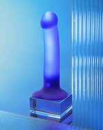 Strap-On-Me - Glow-LED Dildo - Paars - Maat M