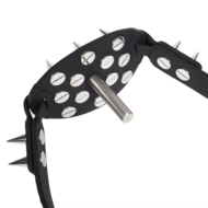 Rimba Mondknevel met Bit en Studs — Zwart/Rood