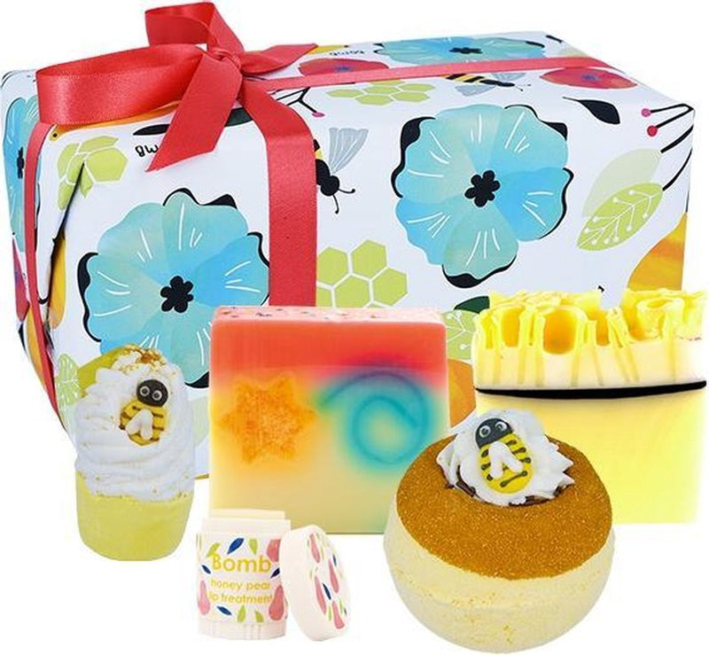 Bomb Cosmetics Bee-autiful Gift Pack kado doos met bad, zeep en verzorgingsproducten-Erotiekvoordeel.nl