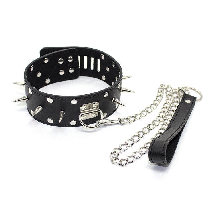 Brede collar Met spikes