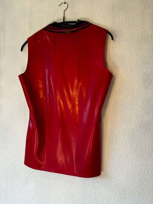 Peter Domenie - Latex Herenshirt Mouwloos met Kraagje - Rood met Zwarte Striping