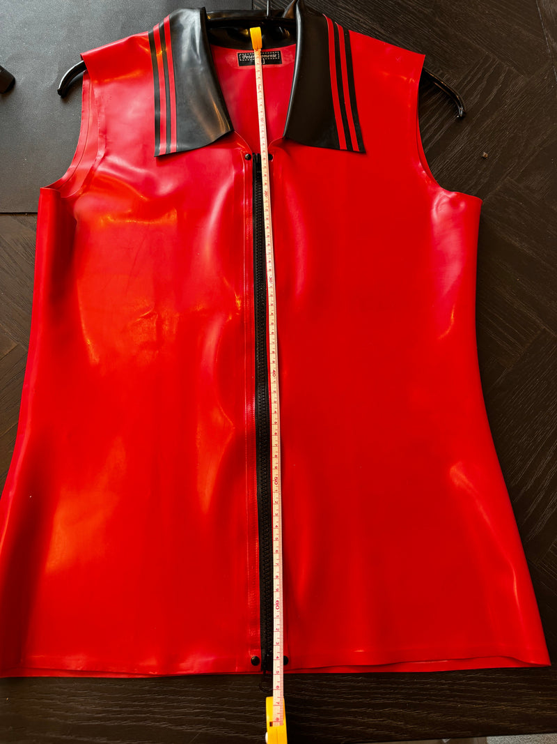 Peter Domenie - Latex Herenshirt Mouwloos met Kraagje - Rood met Zwarte Striping