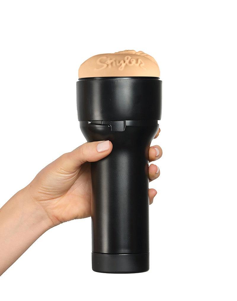 Kiiroo - FEEL Stroker - Skyler Lo - ook voor gebruik In de Keon of Powerblow Masturbator
