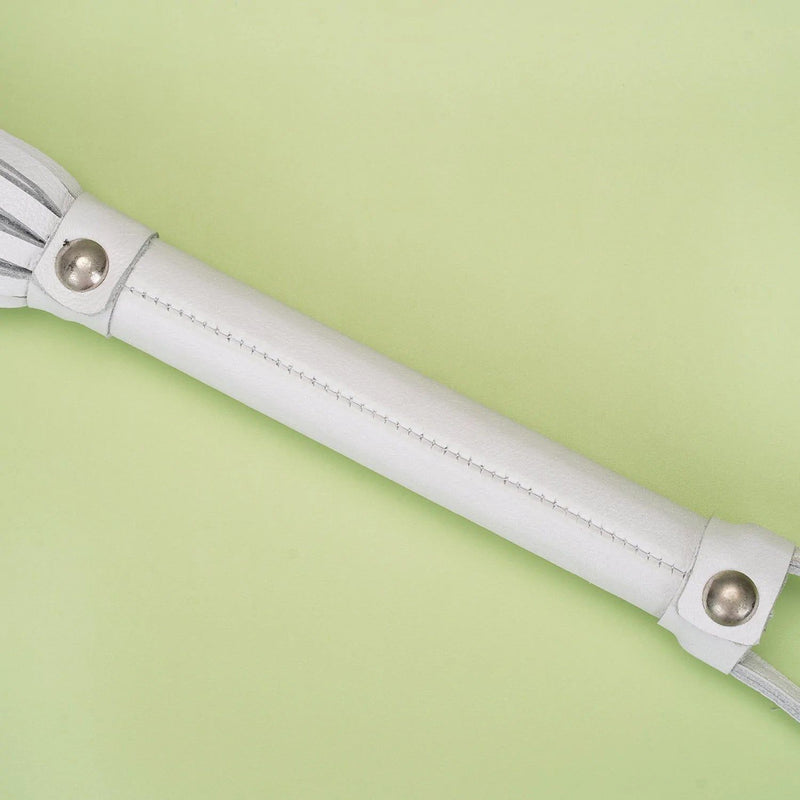 Liebe Seele - Fuji White - Leren Flogger - Wit-Erotiekvoordeel.nl