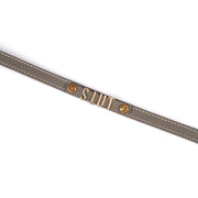 Liebe Seele - Smalle Collar Met Gouden Letters - Slut - Italiaans Kwaliteitsleder - Grijs