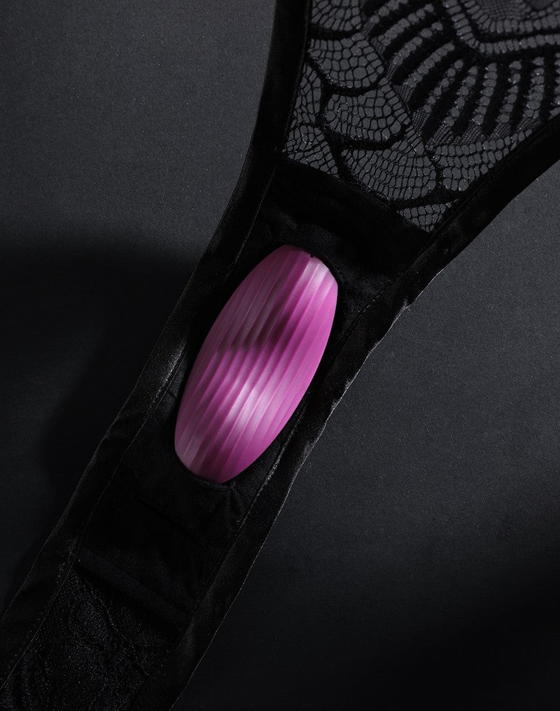 Svakom - Edeny - Vibrerend Slipje Met Clitoris Vibrator - Paars
