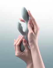 Svakom - Chika - Verwarmende Rabbit Vibrator - Met App Control - Lichtgrijs