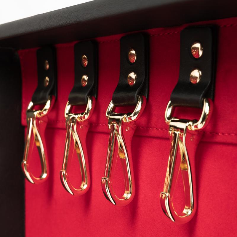 Bedroom Fantasies - Complete BDSM Speelkoffer - 11-delig - PU Leer-Erotiekvoordeel.nl