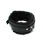 Kiotos Leather - Lederen Collar met Pluizige Binnenkant - Verstelbaar - Zwart-Erotiekvoordeel.nl