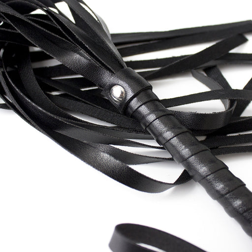 Smart Moves - Eenvoudige Flogger - PU Leer - 45 cm - Zwart-Erotiekvoordeel.nl