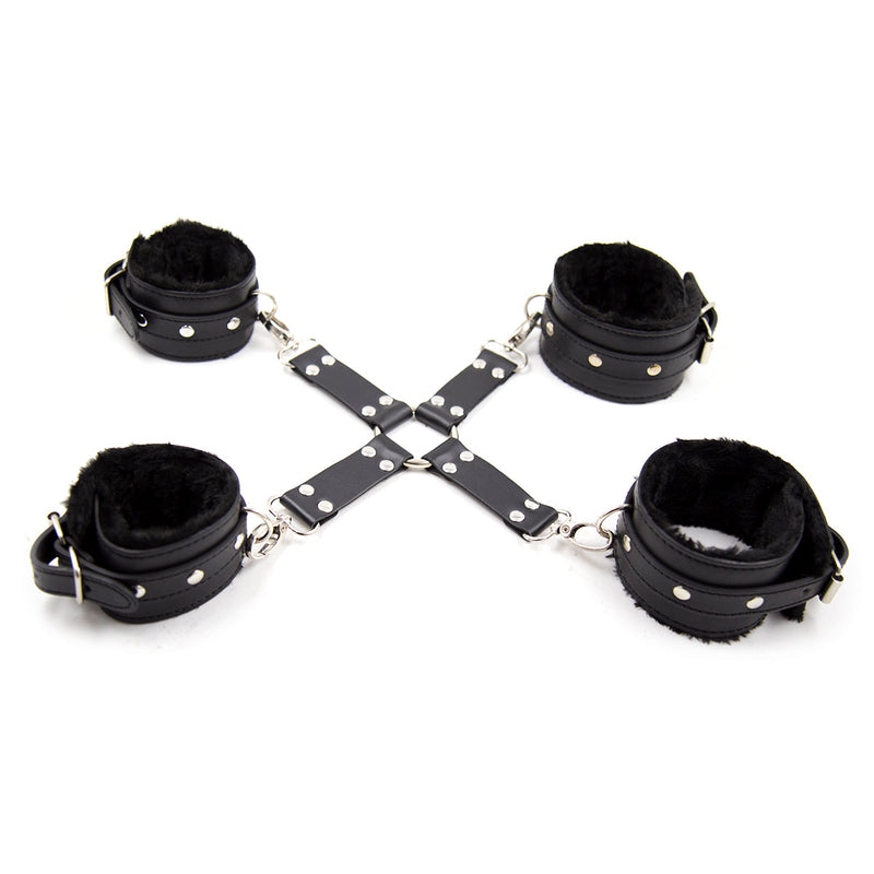 Fixxx - Hogtie Bondageset met Pluche Gevoerde Boeien - Zwart-Erotiekvoordeel.nl