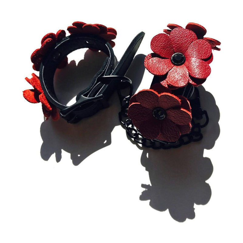 Liebe Seele - Flower Rhythm - Enkelboeien met Bloemen uit Leer - Exclusief en uniek ontwerp uit Japan - Rood/Zwart-Erotiekvoordeel.nl